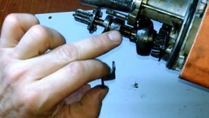 Ремонт перфоратора. не переключается в режим сверления Makita HR 2450 ( Мастер Данило П 26-8 Р)