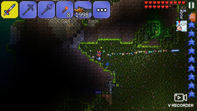 Снова иду в джунгли. Медовое месиво из пчелы-матки! Мобильная Террария 1.2.12801. #12 (Без смертей смотреть онлайн