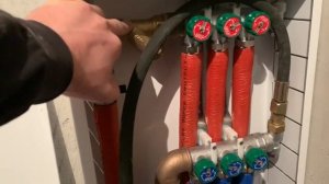 Монтаж отопления Замена труб , замена батарей в новостройке