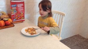 шестилетний мальчик готовит жуткую яичницу!жесть 2017!(часть 3)дегустация