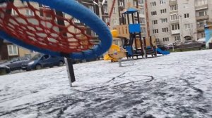 Как научиться кататься на качели