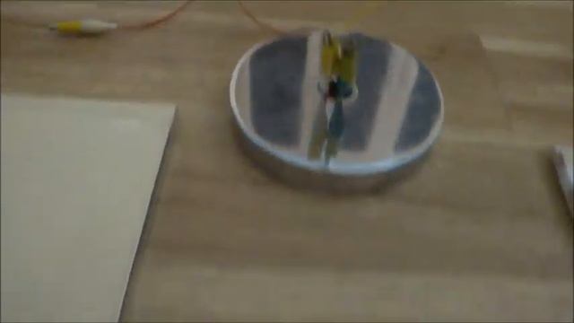 ? БЕСПЛАТНОЕ ЭЛЕКТРИЧЕСТВО ⚡⚡⚡ ПОДНИМАЕМ С ПОЛА