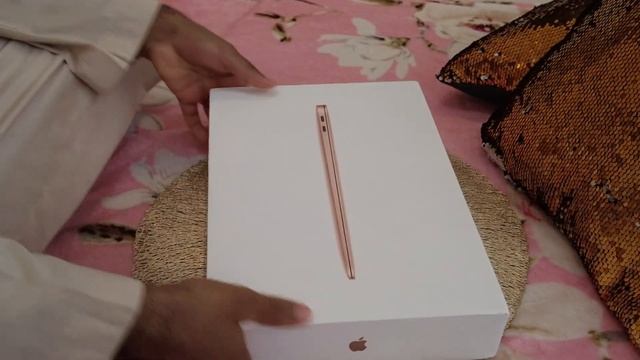 Macbook Air 13  - Gold Unboxing