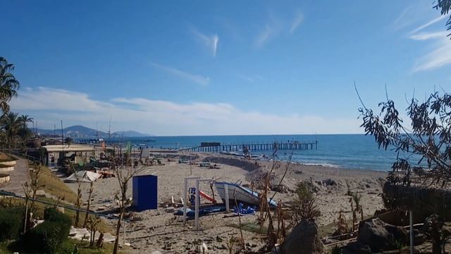 Алания 2019. Пляж в районе Оба. Обзор района Оба в Алании.