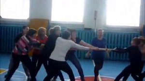 А ну-ка, девушки