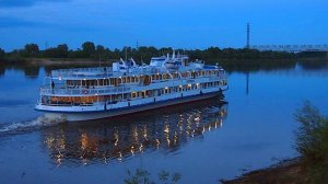 Речная навигация в Муроме. Теплоход "Бородино" River navigation in Murom. Motor ship "Borodino"