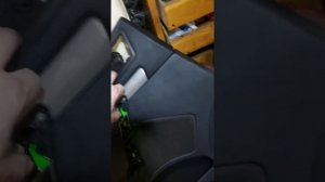 Замена ограничителя задней двери шкода а5