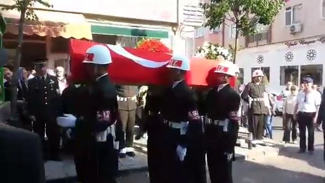 Похороны основателя осетинского землячества в Турции полковника Халиса Асетея смотреть онлайн