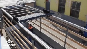 Сдвижная крыша мешком на полуприцепе
