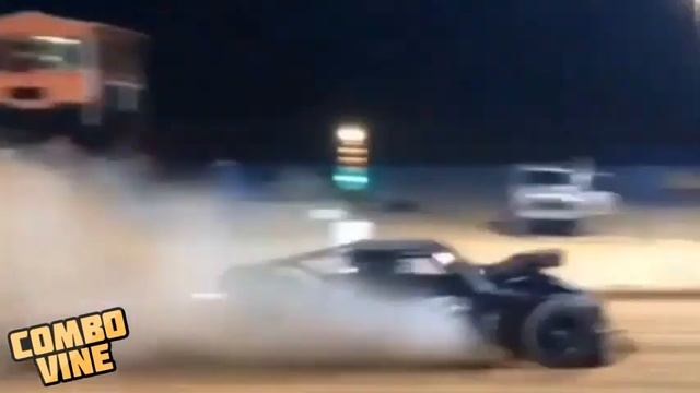 ВОТ ЭТО МАШИНА! смотреть онлайн