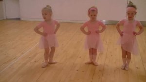 Ballet class, 3 year olds, pre-school ballet, Baby BALLET @lgballet_laura_gregory