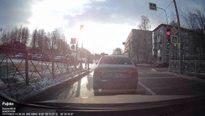 Видеорегистратор Fujida Zoom Hit S Wi-Fi Duo пример съёмки в солнечный день .Санкт-Петербург.