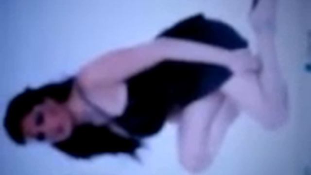 клон hohlosrachT aka InLoveWithStep дрочит на фото своей мамки