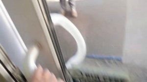 Как самому отрегулировать пластиковую входную дверь, если регулировка не помогает?