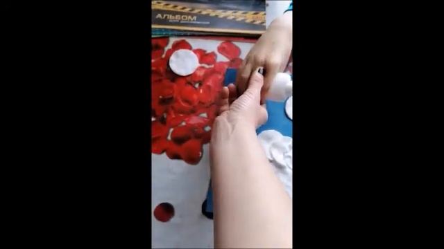 Творческое занятие с ребёнком "Мастерим из подручных материалов". Лебедь из ватных дисков. смотреть онлайн