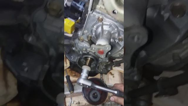 Гнёт ли клапана на автомобиле Mazda Demio DW3W B3 DW5W B5 ? смотреть онлайн