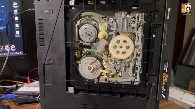 Ремонт Обзор видео магнитофона National NV-J20 он же  Panasonic NV-L25