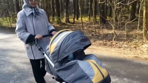 Наша новая коляска Верди Фокс. Гуляем с мамой у леса. Весна 2016