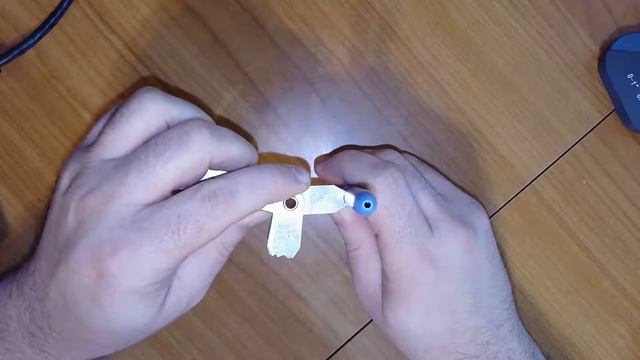 Using a Radius Gauge to Measure Curved Features смотреть онлайн