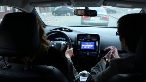 Маргарита Сичкарь тест-драйв Электромобиля Nissan Leaf в Киеве 1 часть 1