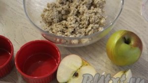 Яблочный крамбл с овсяными хлопьями