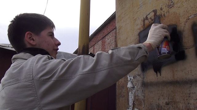 Старшеклассники МКОУ СОШ №31 приняли участие в антинаркотической акции «Чистые стены»
