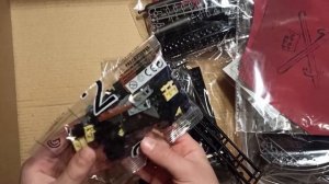 unpacking the Lego ship ,,Queen Anne's Revenge"/Распаковка лего  корабля "Месть королевы Анны"