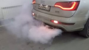 Как дымит audi Q7