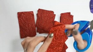 Пуантсеттия из глитерного фоамирана. Новогодний декор своими руками.