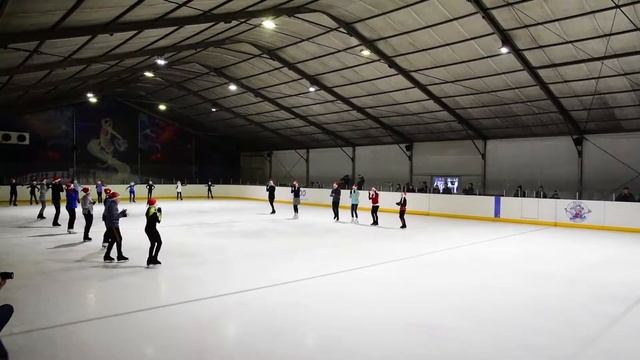 Новогоднее выступление старшей группы каток Ледо 2018 смотреть онлайн