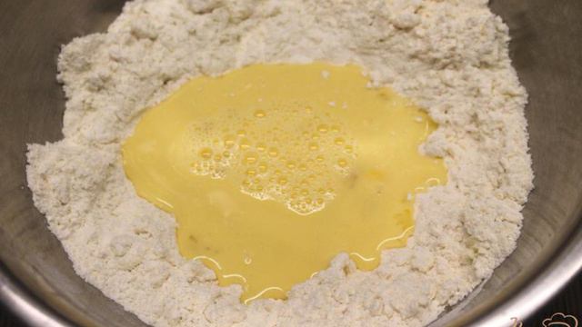 Сконы с ветчиной колбасой и сыром