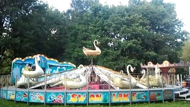 Карусель Лебеди
