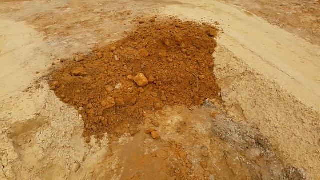 14.08.2016# Копаем котлован# Трамбуем песок# Виброплита# Опалубка под подбетонку смотреть онлайн