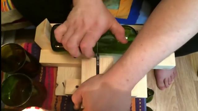 Как разрезать бутылку смотреть онлайн