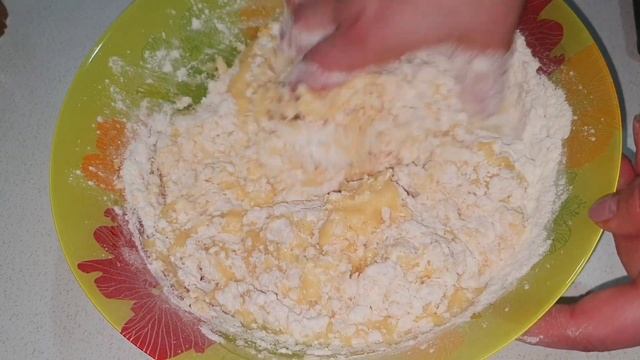 Невероятная ВКУСНЯТИНА К ЧАЮ!Нежнейшее ПЕСОЧНОЕ ПИРОЖНОЕ из Варенья! | SHORTBREAD WITH JAM. смотреть онлайн