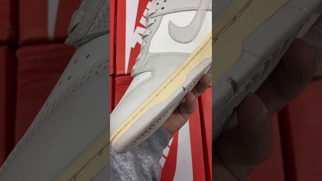 кроссовки Nike Dunk Light Bone смотреть онлайн