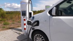 Новый микроавтобус OPEL Vivaro-e 2021