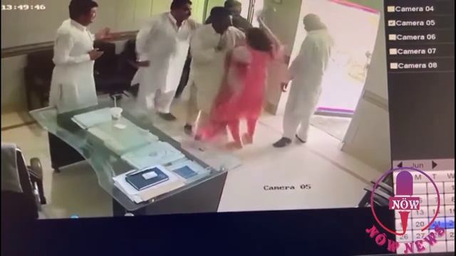 Bahawalanagar S.H.O office main lady doctot per tashadud cctv video. смотреть онлайн