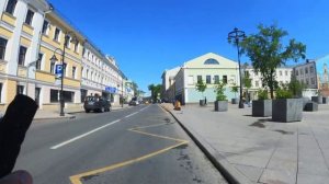 Moscow bike ride: summer Sunday morning