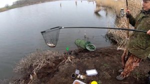 Как поймать карася в Марте ? // Ловля крупного карася в начале весны.