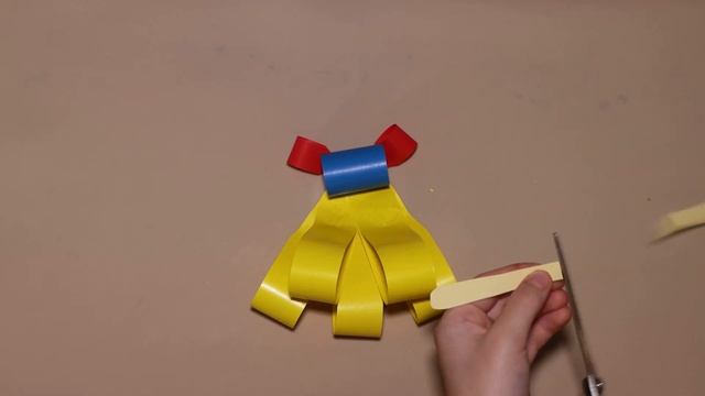 Как сделать Белоснежку из бумаги, детские простые поделки своими руками смотреть онлайн