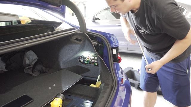 NEW BMW G20 GETS COLOR-MATCHED REAR BUMPER REFLECTORS! | Install DIY смотреть онлайн