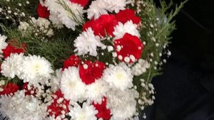 ПОМИНАЛЬНЫЙ ВЕНОК ТРАУРНАЯ ФЛОРИСТИКА  ИЗ ЖИВЫХ ЦВЕТОВ ДНЕПР