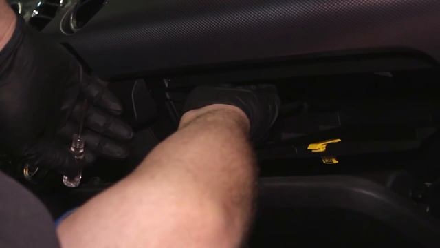 2015-2016 Mustang Diode Dynamics LED Glove Box Light Install смотреть онлайн