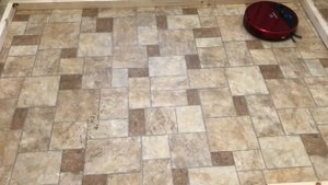 Тест робот-пылесос Panda i5 уборка крупы с линолеума.