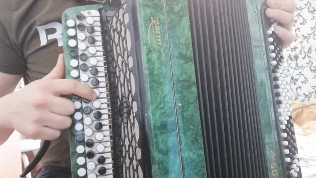 (Малиновый звон),подробный разбор на баяне!!! смотреть онлайн