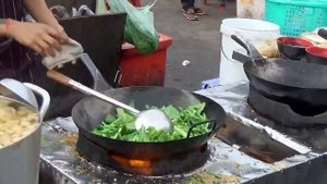 Плов с креветками. Уличная еда. Пномпень. Камбоджа.