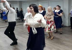 разыгралась музычка