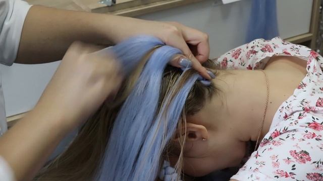 Прическа на Новый год / Прическа на средние волосы / косы с канекалоном