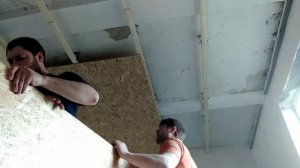 Монтаж потолка из ОСБ листа